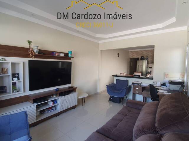 Casa para Locação em Arujá - 5