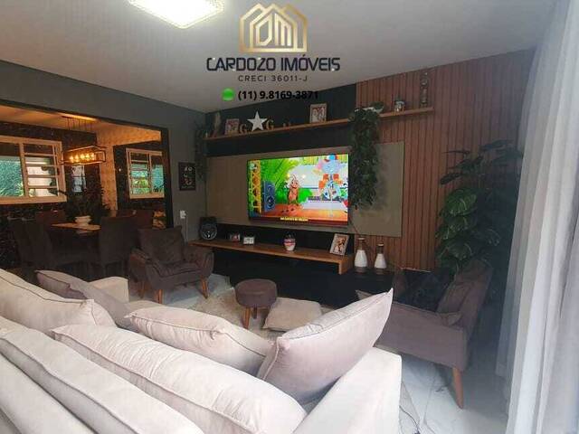 #0101 - Casa para Venda em Guarulhos - SP - 2